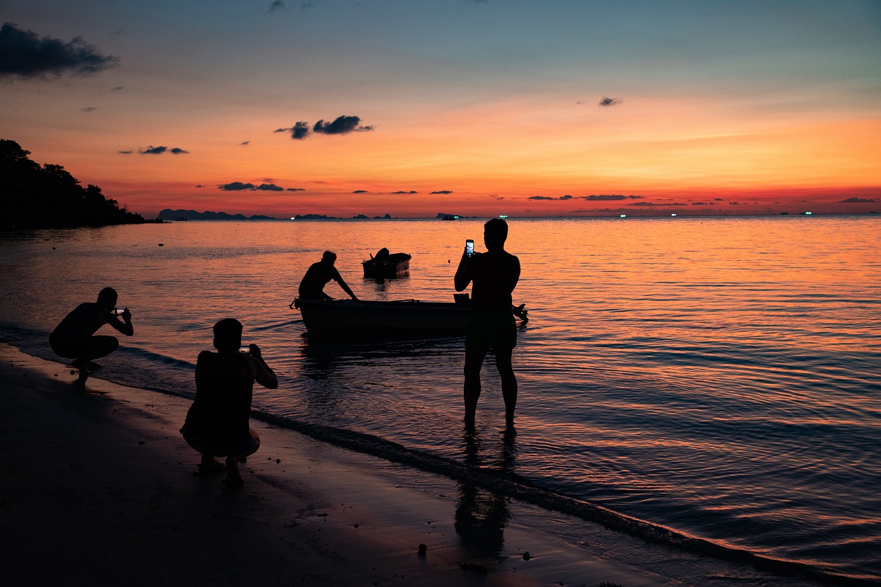sunset, beach, photographers, silhouettes, dusk, twilight, people, mobile phones, photography, sky, camera, nature, evening, vacation, tourists, water, phone photography, photographers, people, people, people, photography, photography, photography, photography, camera, camera, camera, camera, camera, phone photography
